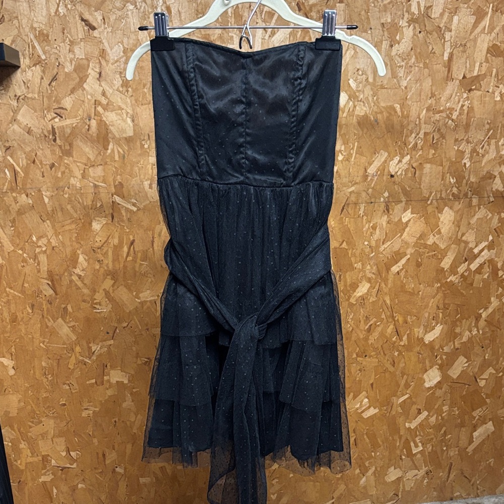 H&M Black Lace Strapless Dress With Tie